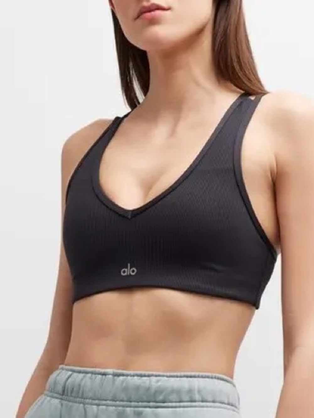 ALO Yoga Ribbed V-Neck Jump Start Bra in Black